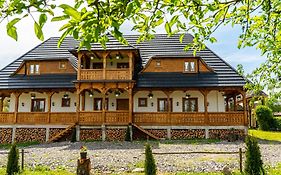 Breb 335 Accomodation & Garden